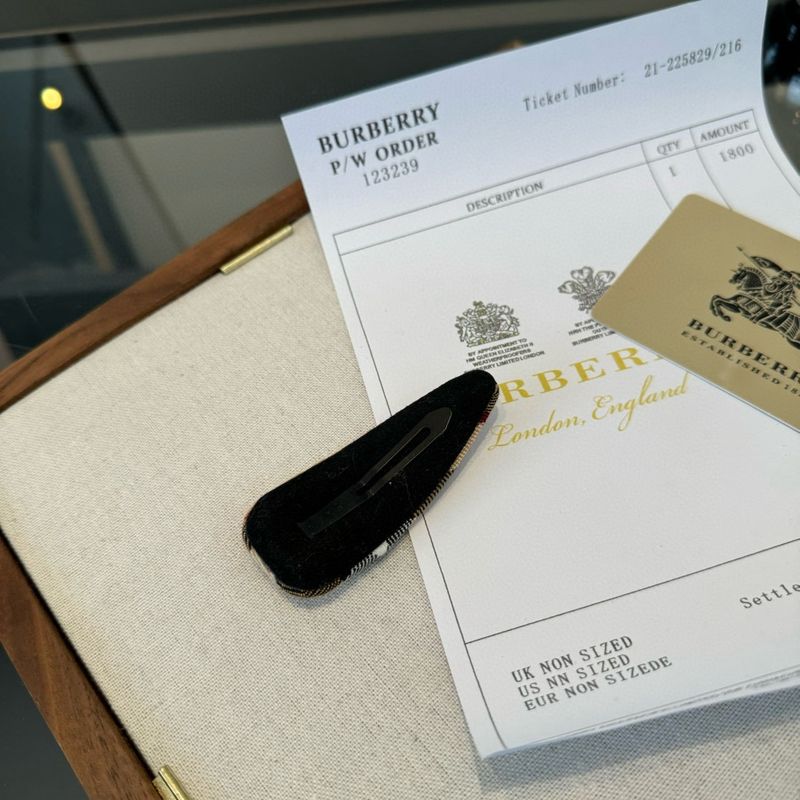 Burberry Hair Clips wholesale